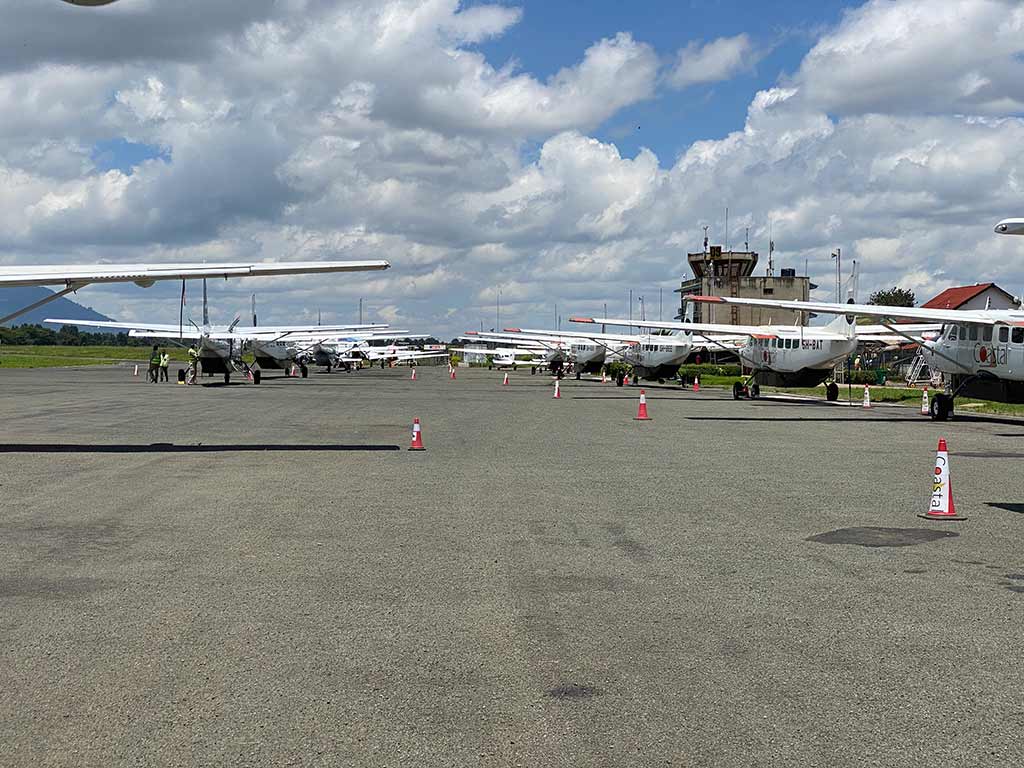 Evacuation Sucks - Grounded airplanes at Arusha